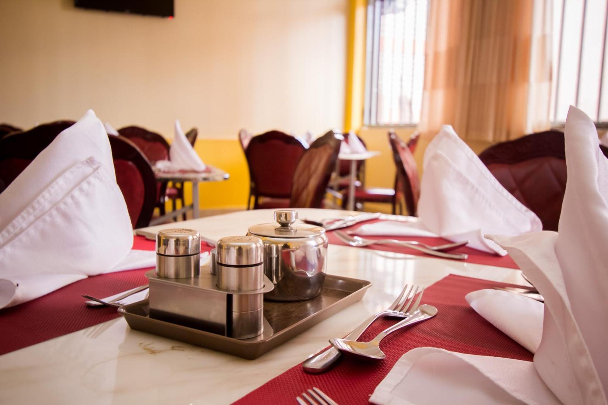 Paleo Hotel And Spa Thika Exterior foto